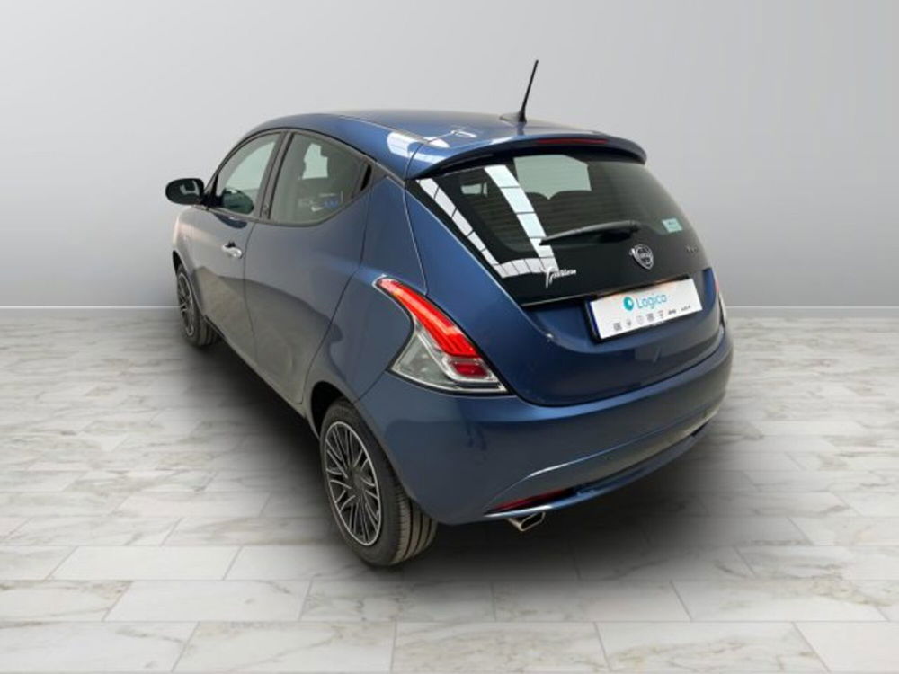 Lancia Ypsilon usata a Biella (3)