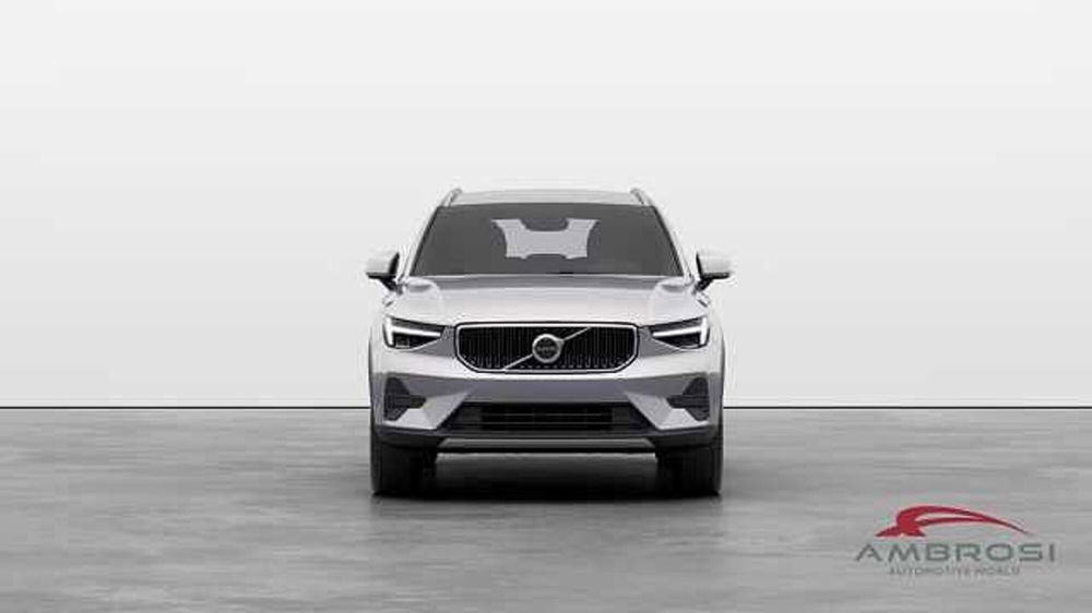 Volvo XC40 B3 automatico Core  nuova a Corciano (5)