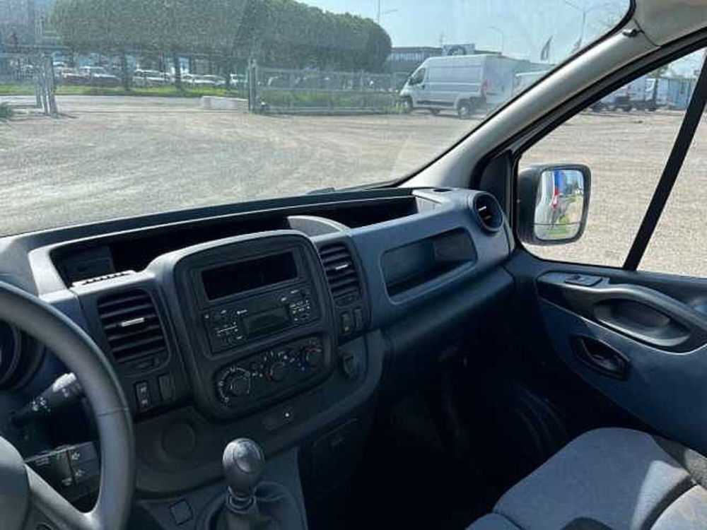 Opel Vivaro Furgone usata a Ravenna (15)