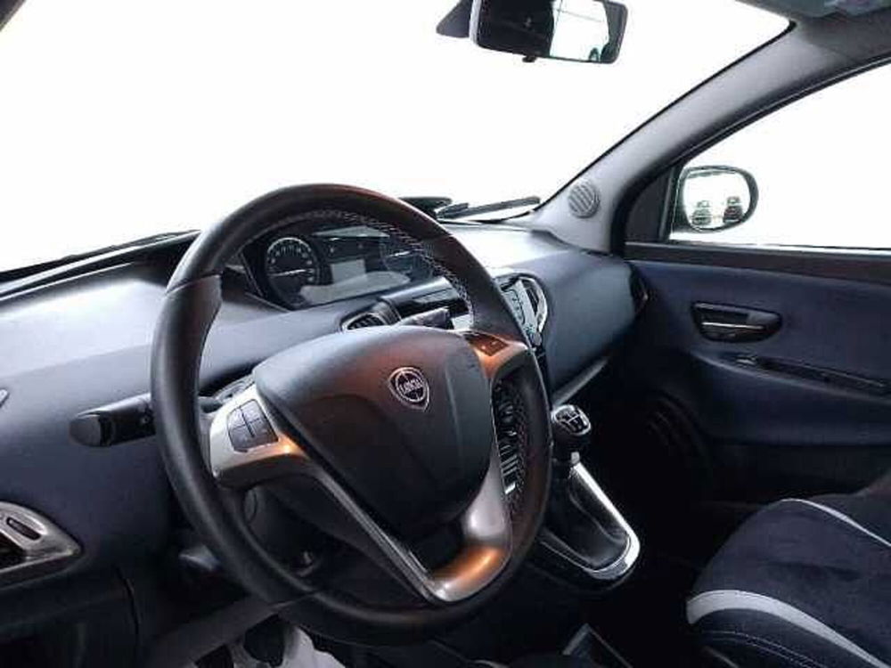 Lancia Ypsilon usata a Cuneo (16)