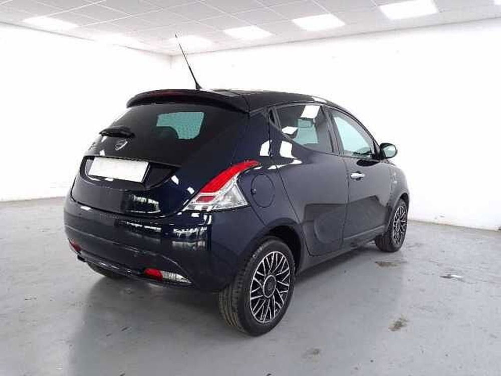 Lancia Ypsilon usata a Cuneo (6)