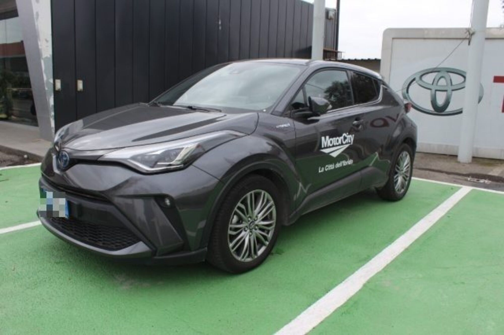 Toyota Toyota C-HR 2.0 Hybrid E-CVT Lounge  nuova a Roma