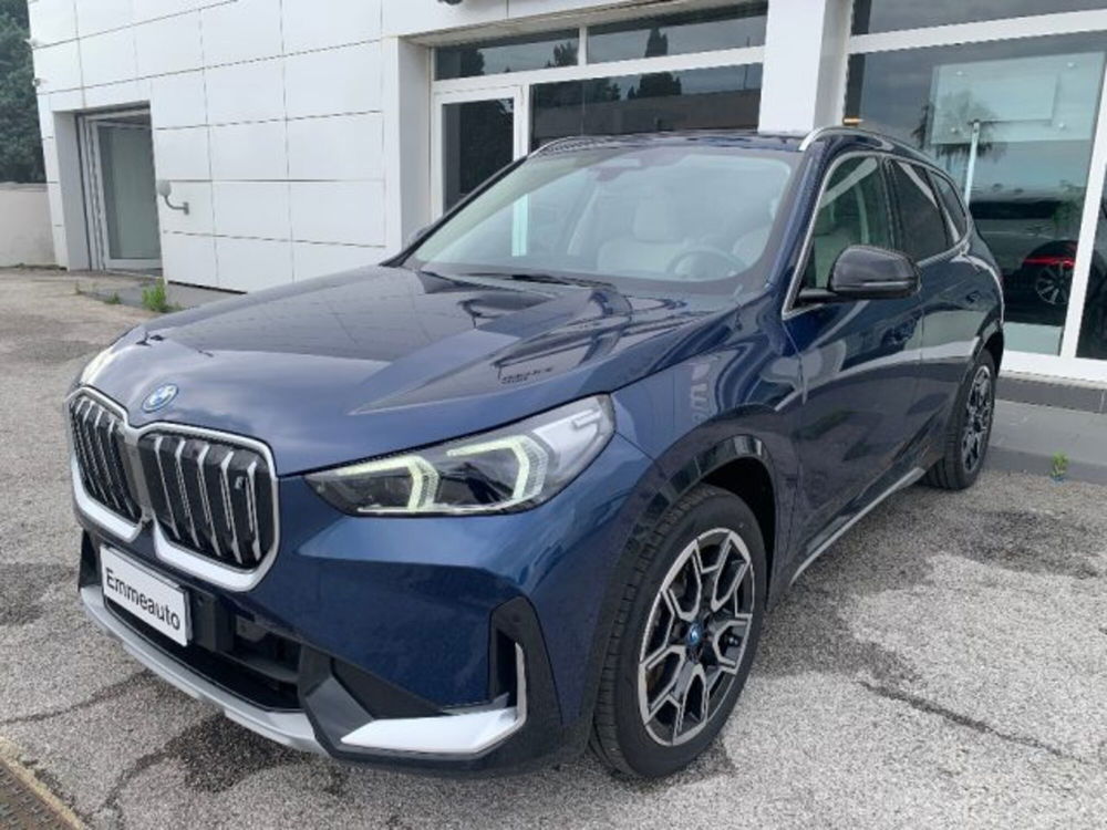 BMW iX1 iX1 xDrive 30 xLine del 2023 usata a Lecce