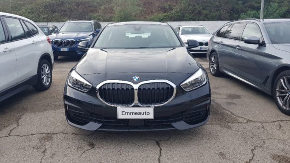 BMW Serie 1 116d 2.0 116CV cat 5 porte Attiva DPF del 2019 usata a Lecce (2)