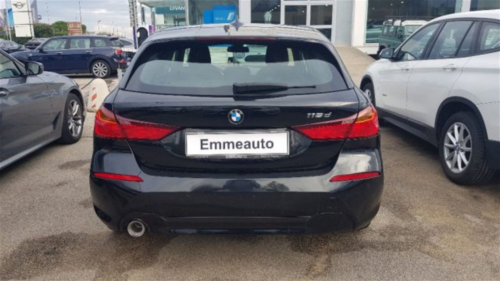 BMW Serie 1 116d 2.0 116CV cat 5 porte Attiva DPF del 2019 usata a Lecce (5)