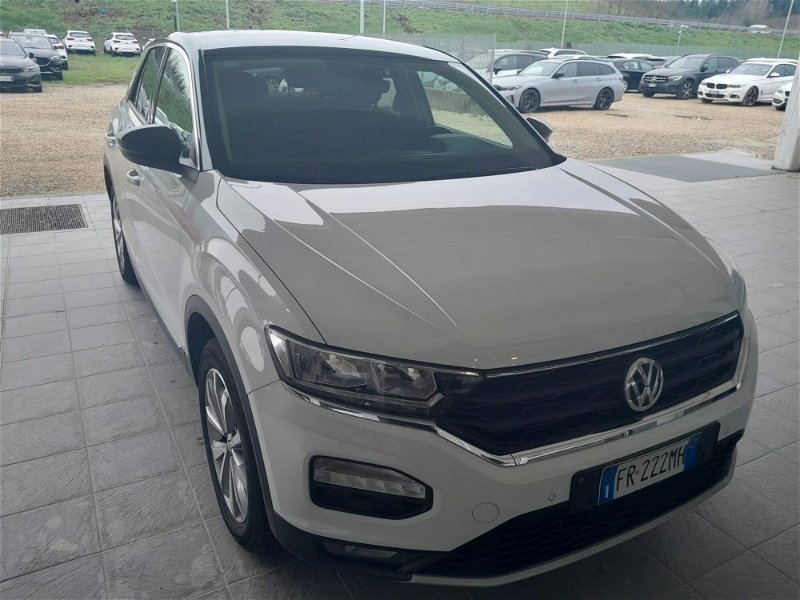 Volkswagen T-Roc 2.0 tdi Style 4motion 150cv dsg del 2018 usata a Asti