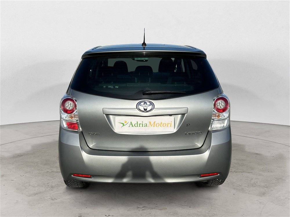 Toyota Verso 1.6 Active 7 posti  del 2012 usata a Pordenone (4)