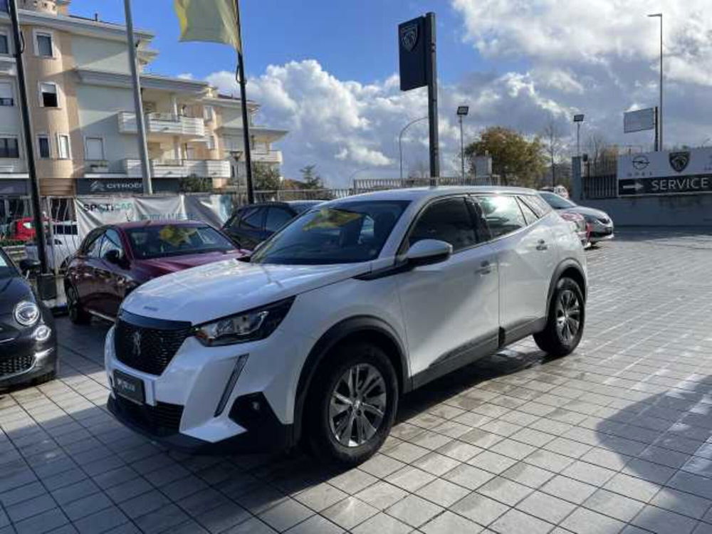 Peugeot 2008 PureTech 100 S&S Active Pack  del 2021 usata a San Gregorio d'Ippona