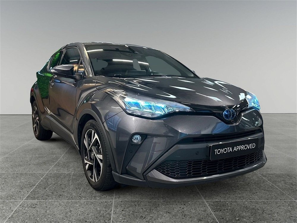Toyota Toyota C-HR 1.8 Hybrid E-CVT Trend  del 2022 usata a Catanzaro (3)
