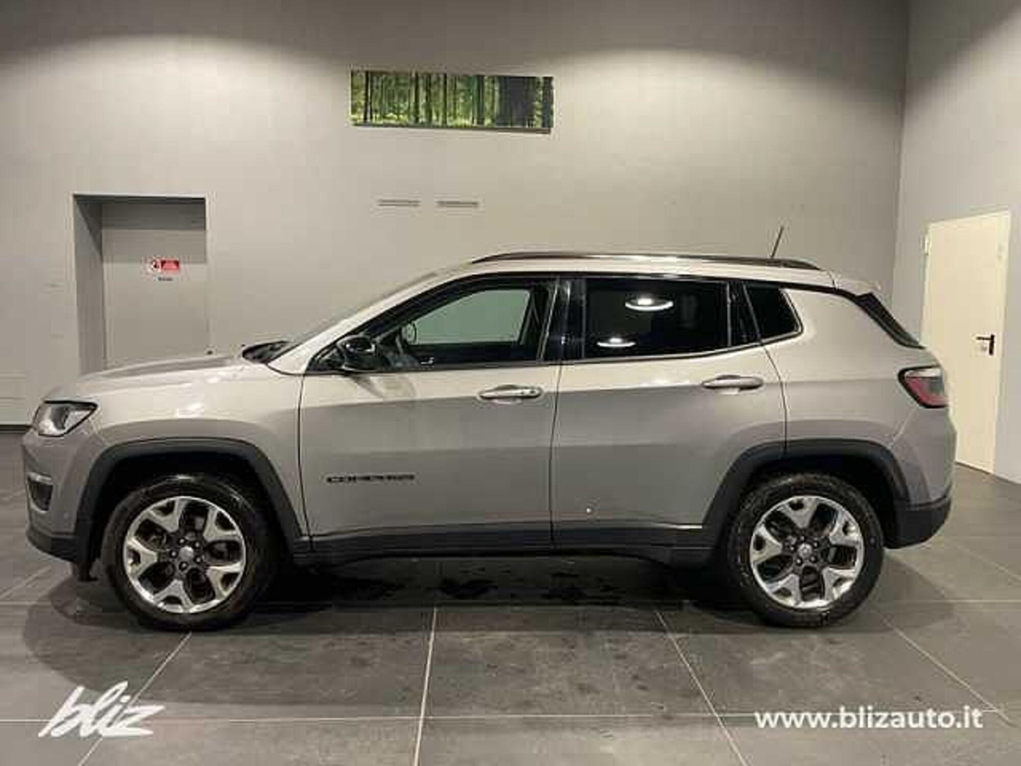 Jeep Compass 1.4 MultiAir 2WD Longitude  del 2019 usata a Bordano