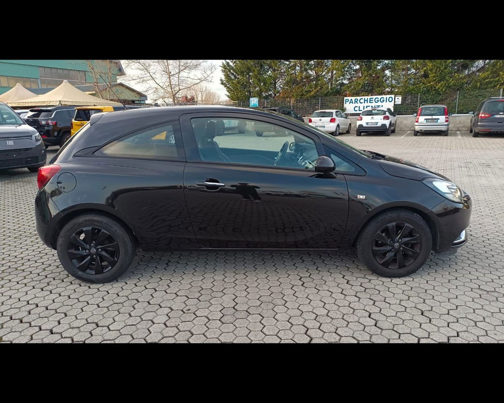 Opel Corsa Coupé 1.2 Cosmo del 2015 usata a Massarosa (4)