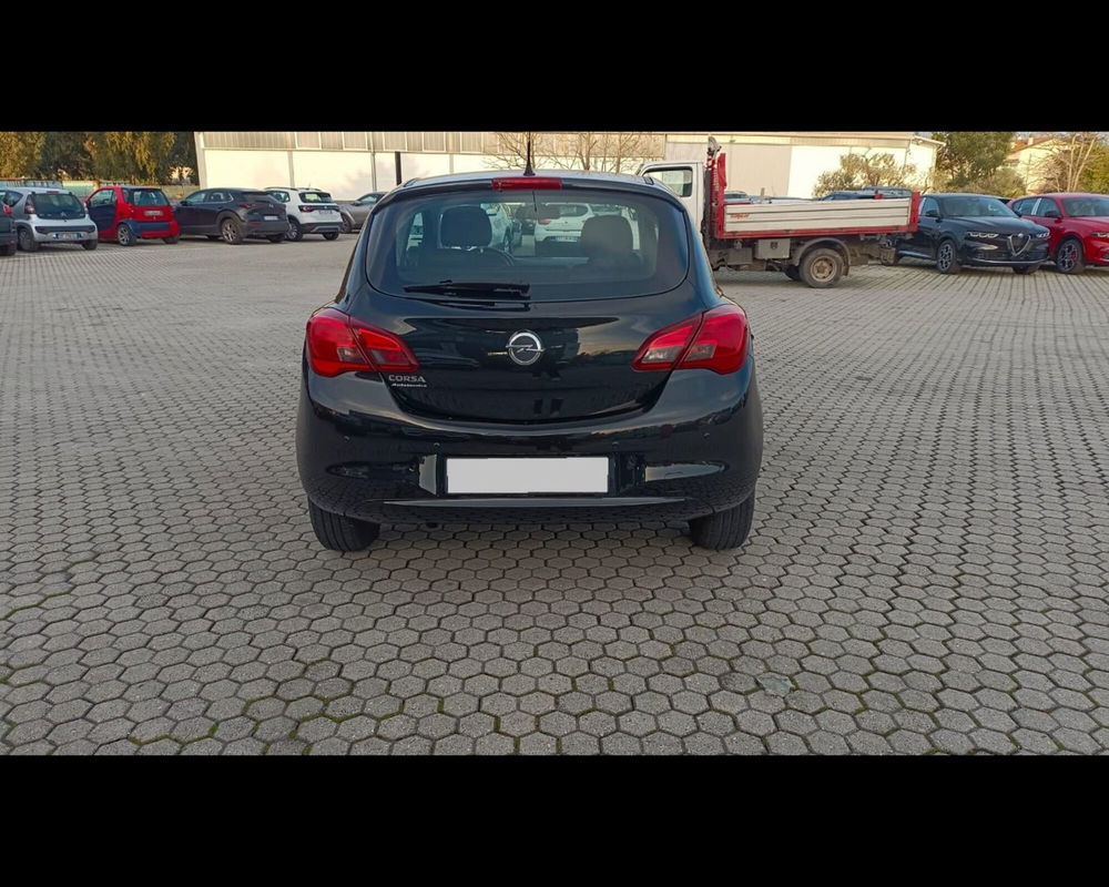 Opel Corsa Coupé usata a Lucca (6)