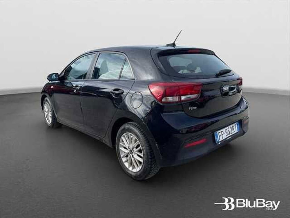 Kia Rio usata a Livorno (11)