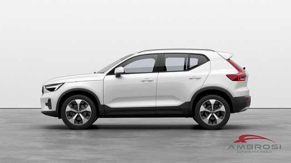 Volvo XC40 nuova a Perugia (2)