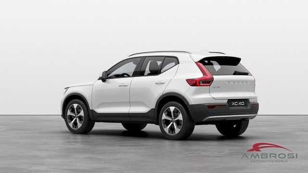 Volvo XC40 nuova a Perugia (3)