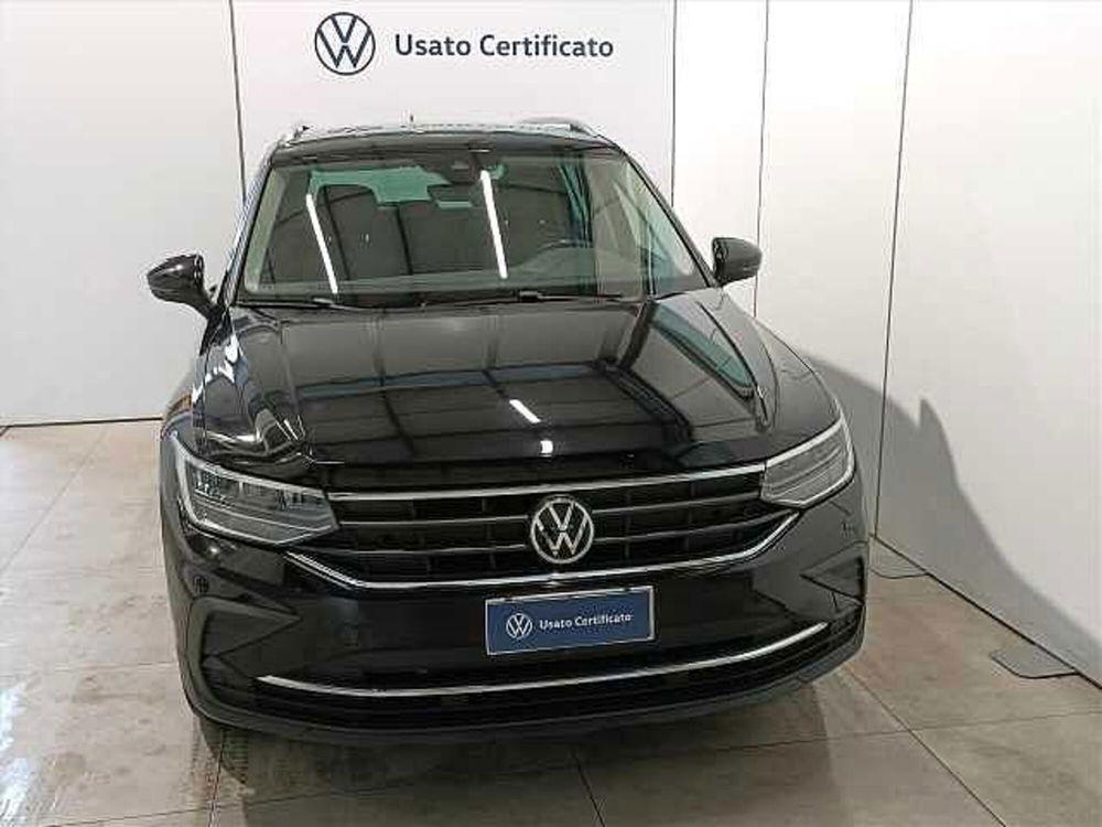 Volkswagen Tiguan usata a Lecco (2)