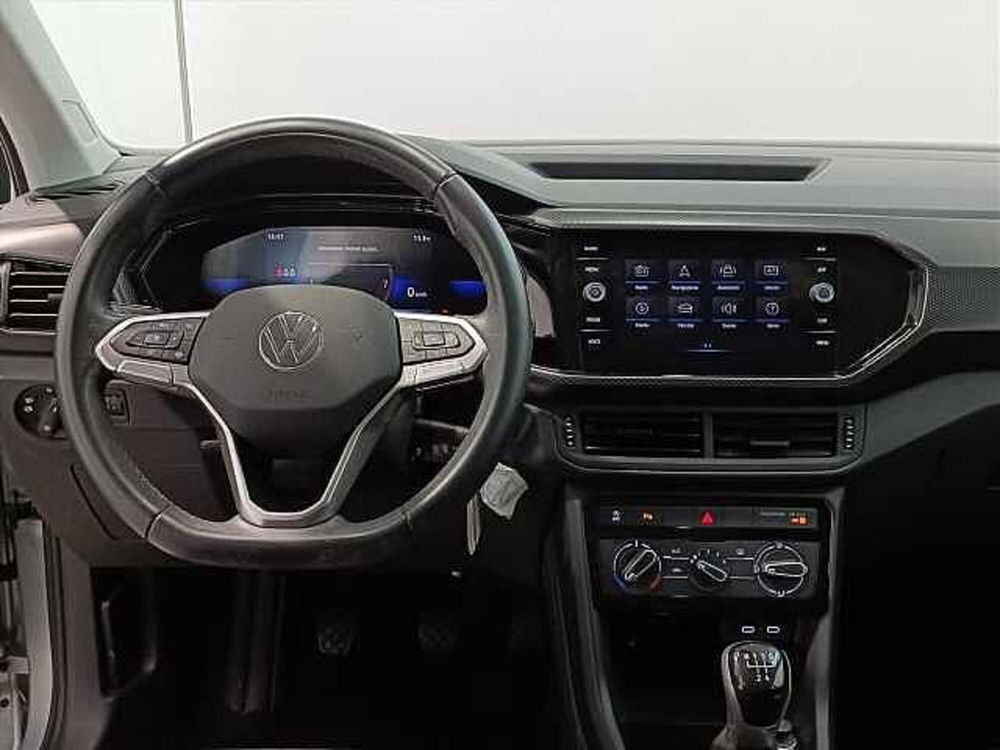 Volkswagen T-Cross usata a Lecco (5)