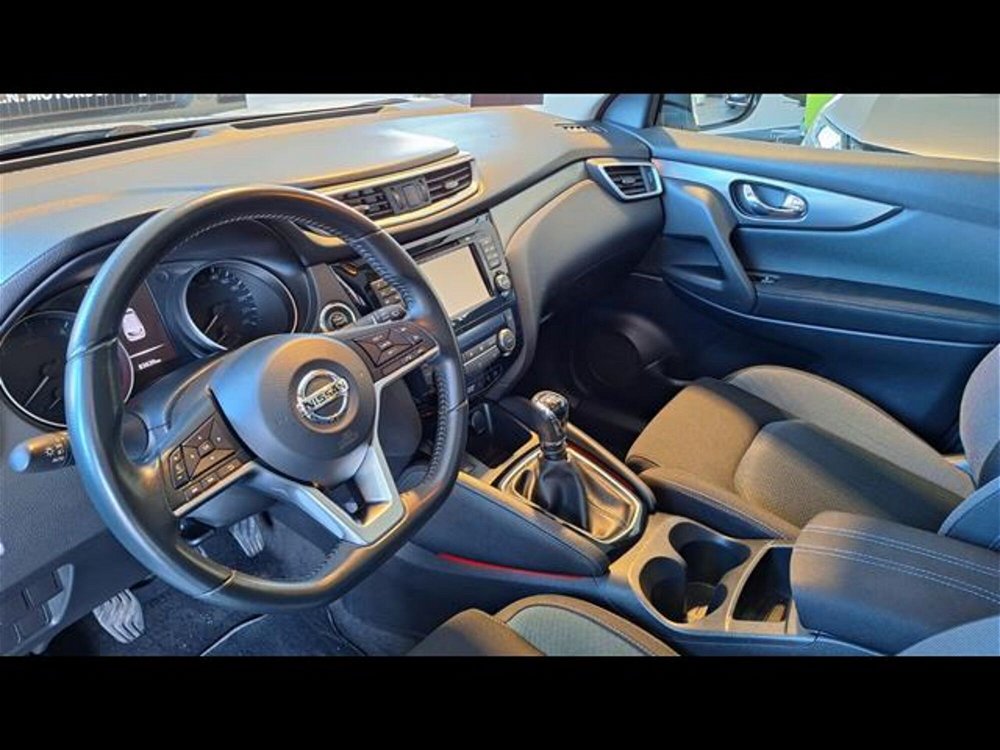 Nissan Qashqai 1.6 dCi 2WD N-Vision del 2018 usata a Agrigento (3)