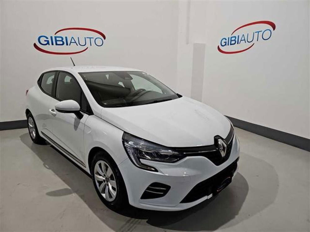 Renault Clio usata a Palermo (12)