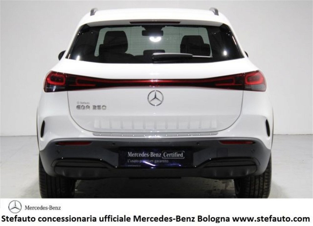 Mercedes-Benz EQA 250 Premium  del 2022 usata a Castel Maggiore (3)