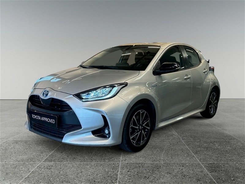 Toyota Yaris 1.5 Hybrid 5 porte Trend del 2021 usata a Catanzaro