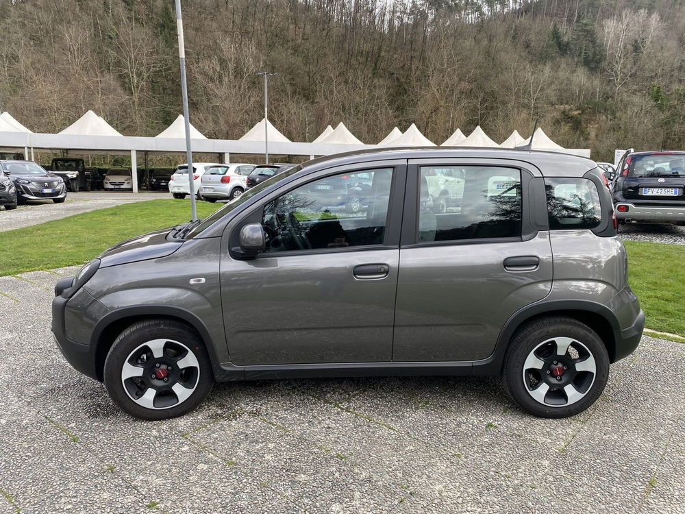 Fiat Panda 1.0 FireFly S&S Hybrid City Cross  del 2023 usata a La Spezia (4)