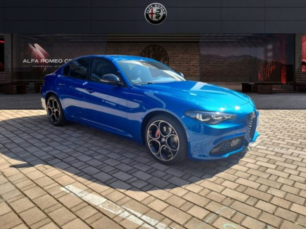 Alfa Romeo Giulia 2.2 Turbodiesel 210 CV AT8 AWD Q4 Veloce  nuova a Monza (3)