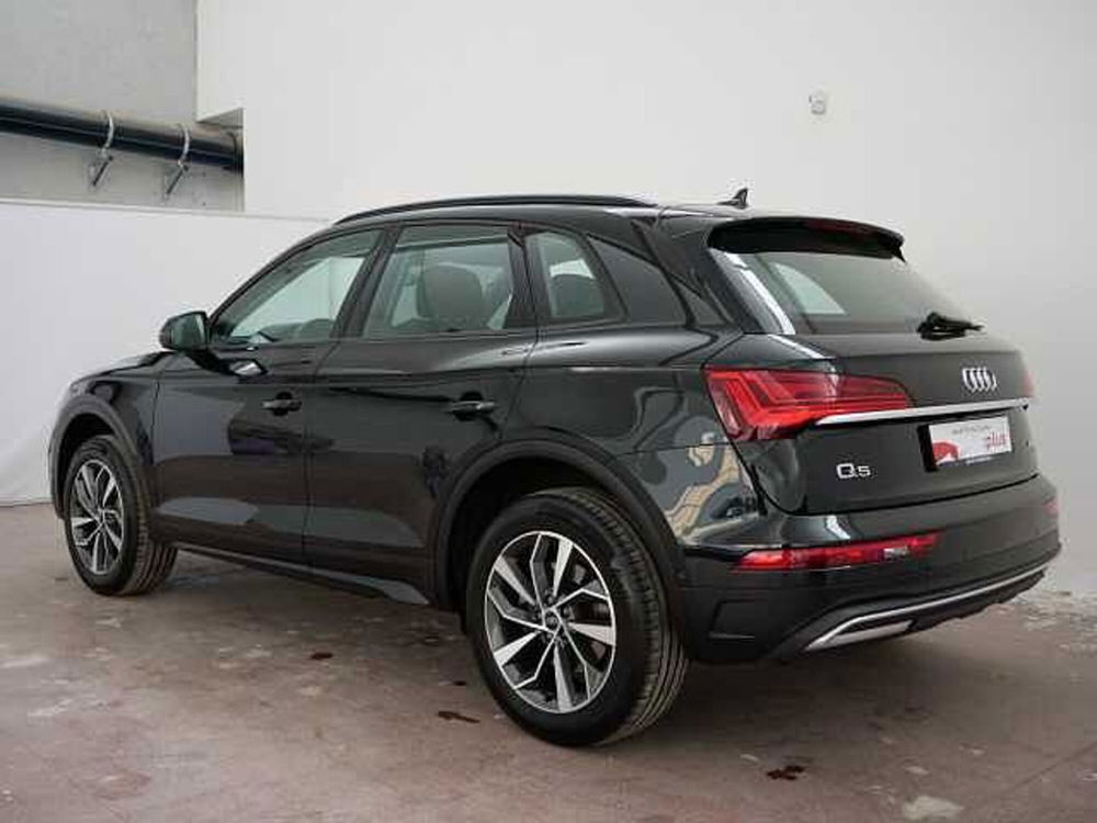 Audi Q5 40 TDI 204 CV quattro S tronic  del 2021 usata a Varese (2)