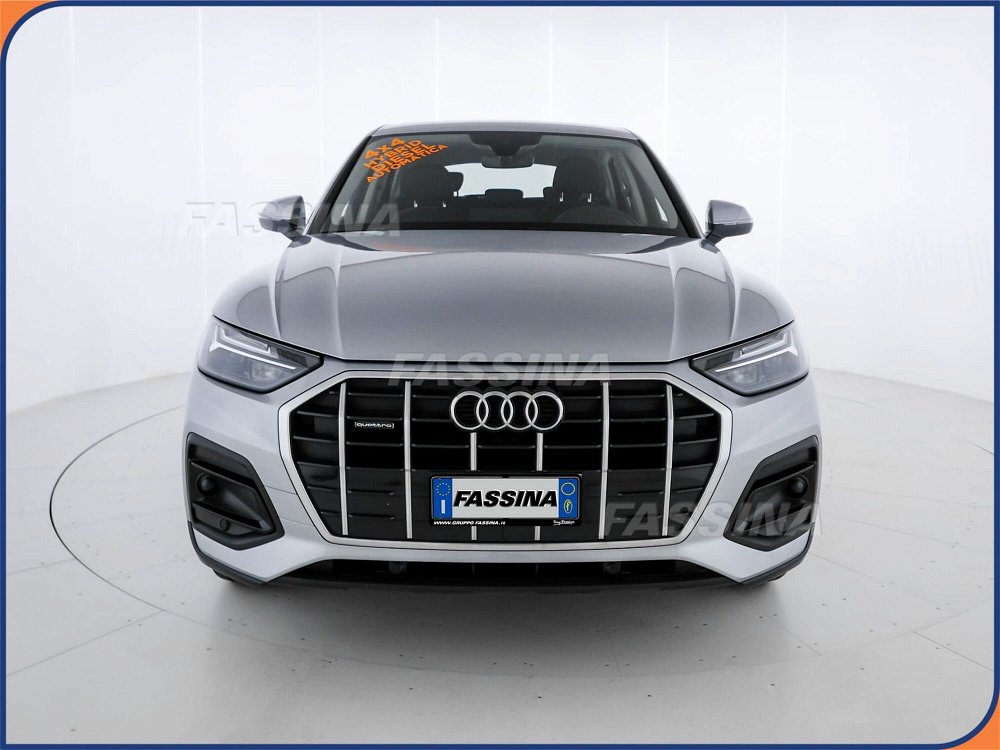 Audi Q5 Sportback Sportback 40 2.0 tdi mhev 12V Business Advanced quattro s-tronic del 2022 usata a Milano (2)