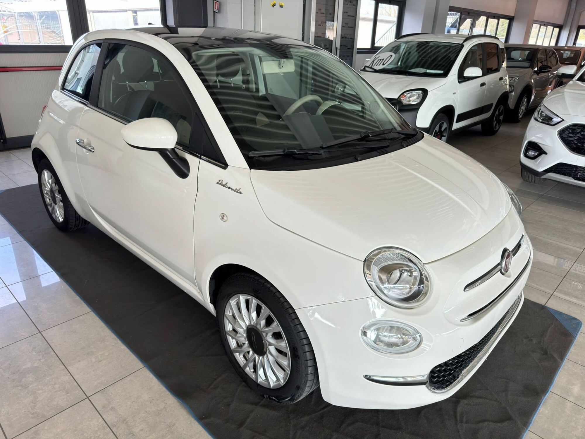 Fiat 500 1.0 Hybrid Dolcevita  del 2021 usata a Ferrara