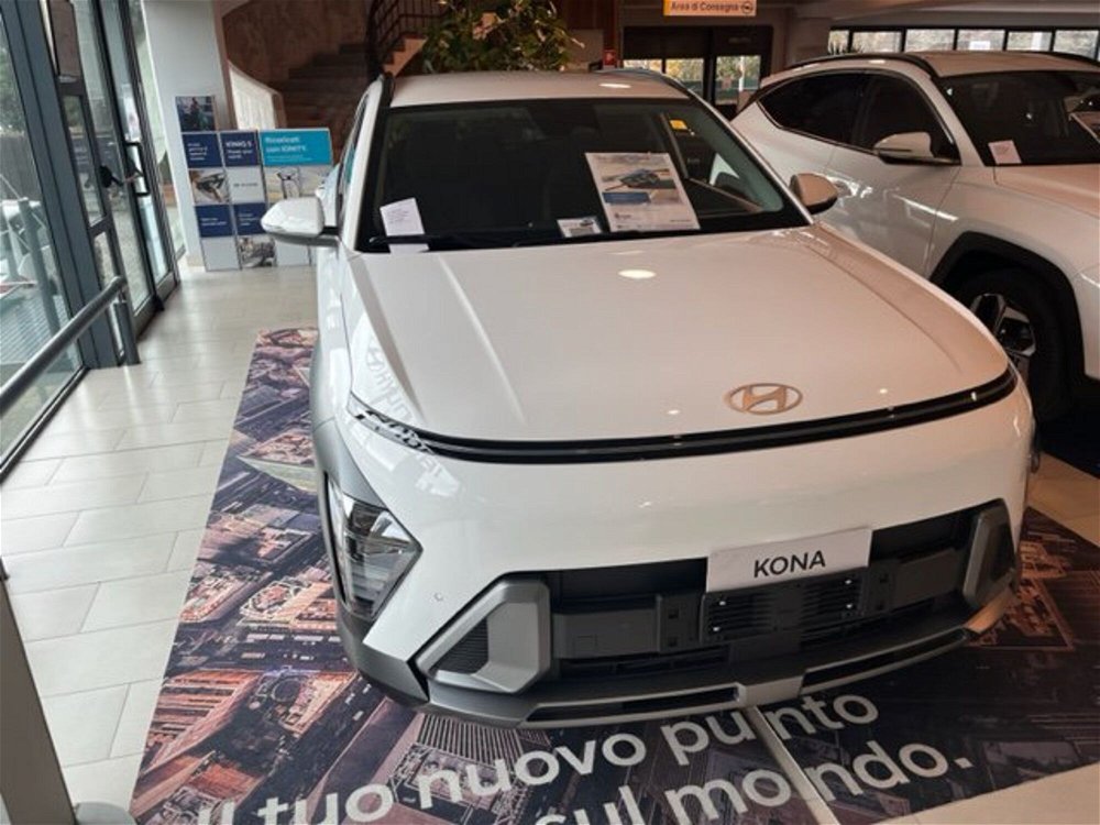 Hyundai Kona 1.0 T-GDI Hybrid 48V iMT XLine nuova a Desenzano del Garda (2)