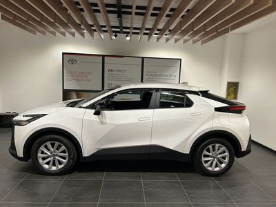 Toyota Toyota C-HR 1.8 hv Active eco fwd e-cvt nuova a Milano