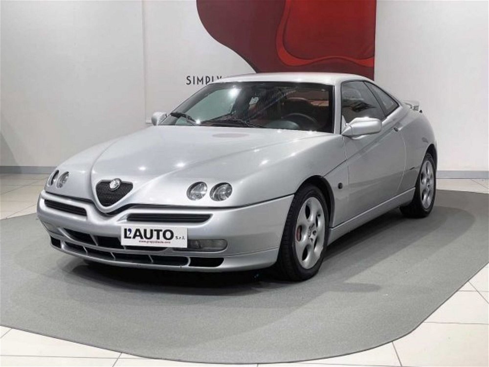 Alfa Romeo Gtv 3.0i V6 24V cat L  del 2000 usata a Caspoggio