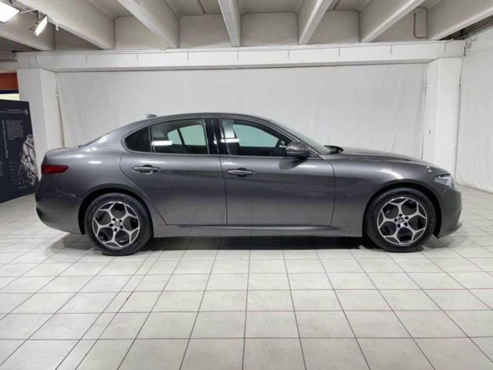 Alfa Romeo Giulia usata a Sondrio (6)