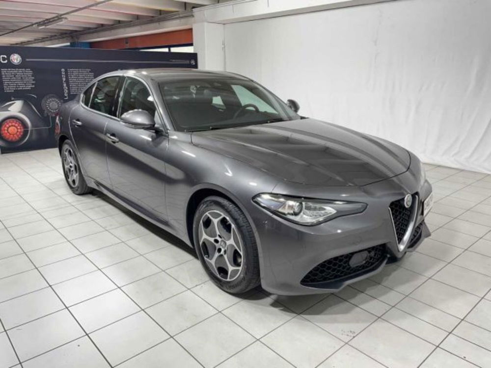 Alfa Romeo Giulia usata a Sondrio (7)