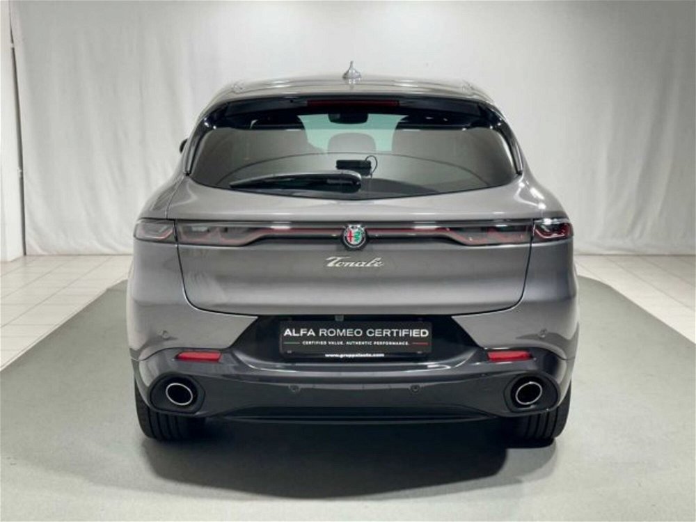 Alfa Romeo Tonale Tonale 1.3 280CV PHEV AT6 Q4 Veloce nuova a Caspoggio (4)