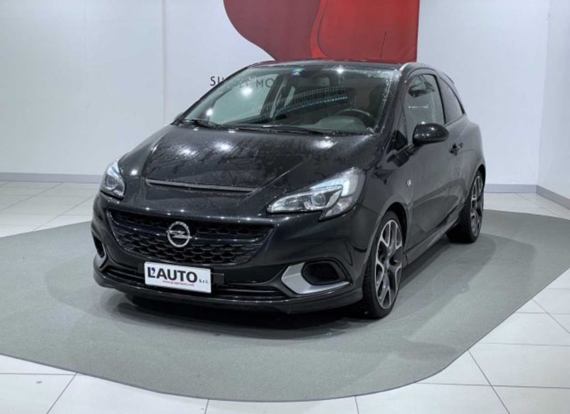 Opel Corsa Coup&eacute; 1.6 Turbo OPC del 2016 usata a Caspoggio