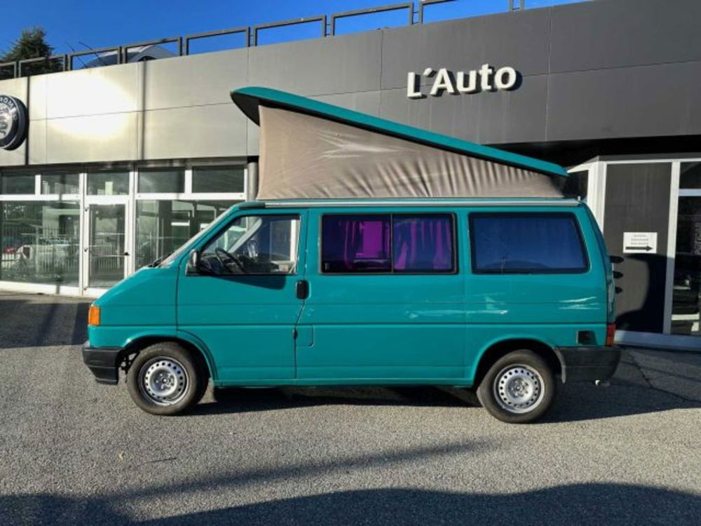 Volkswagen Veicoli Commerciali Transporter Furgone 2.4 D Caravelle  del 1992 usata a Caspoggio (2)