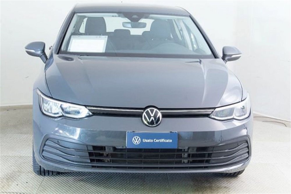 Volkswagen Golf 1.0 TSI EVO Life del 2020 usata a Paruzzaro (2)