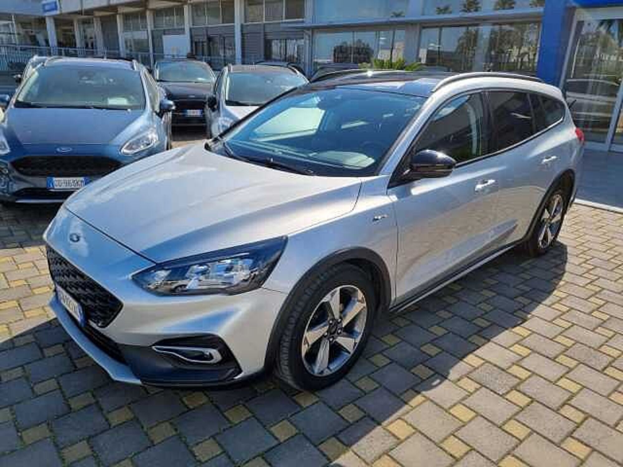 Ford Focus Station Wagon 1.5 EcoBlue 120 CV SW Active  del 2020 usata a Monopoli