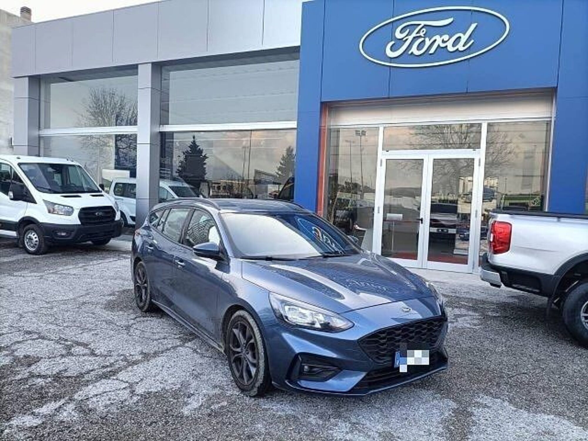 Ford Focus Station Wagon 1.0 EcoBoost Hybrid 125 CV SW ST-Line  del 2021 usata a Fano