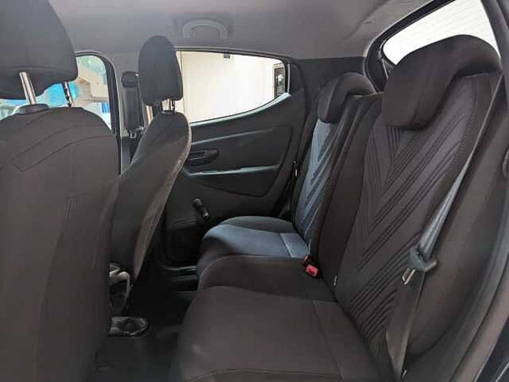 Lancia Ypsilon usata a Treviso (10)