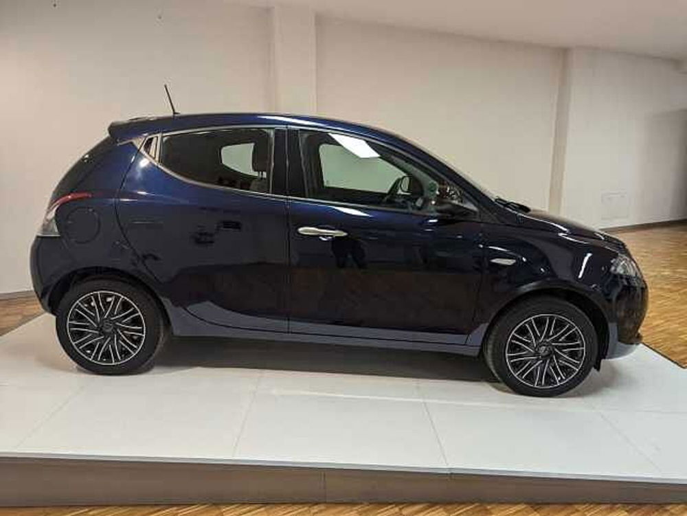 Lancia Ypsilon usata a Treviso (4)