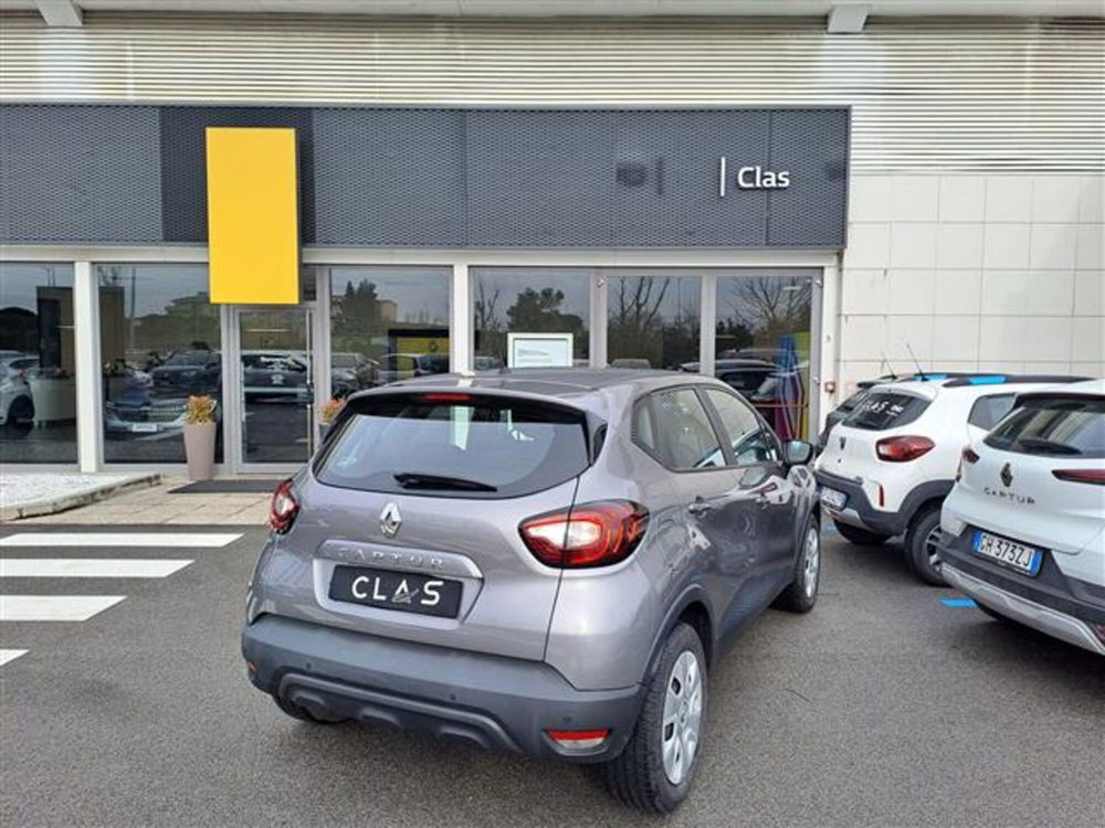 Renault Captur usata a Livorno (8)