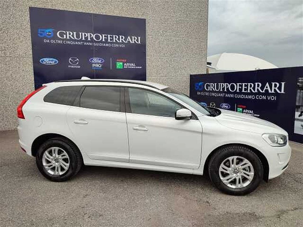 Volvo XC60 D3 Geartronic Business  del 2017 usata a Parma (5)