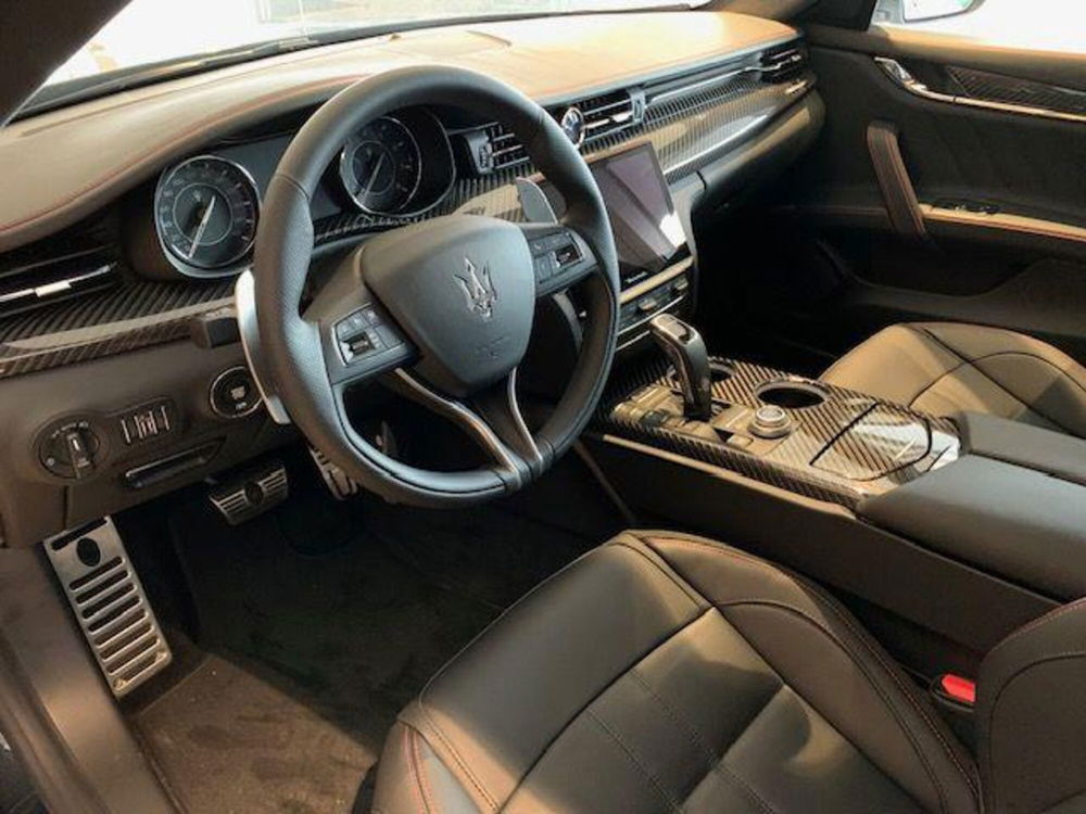 Maserati Quattroporte nuova a Modena (6)