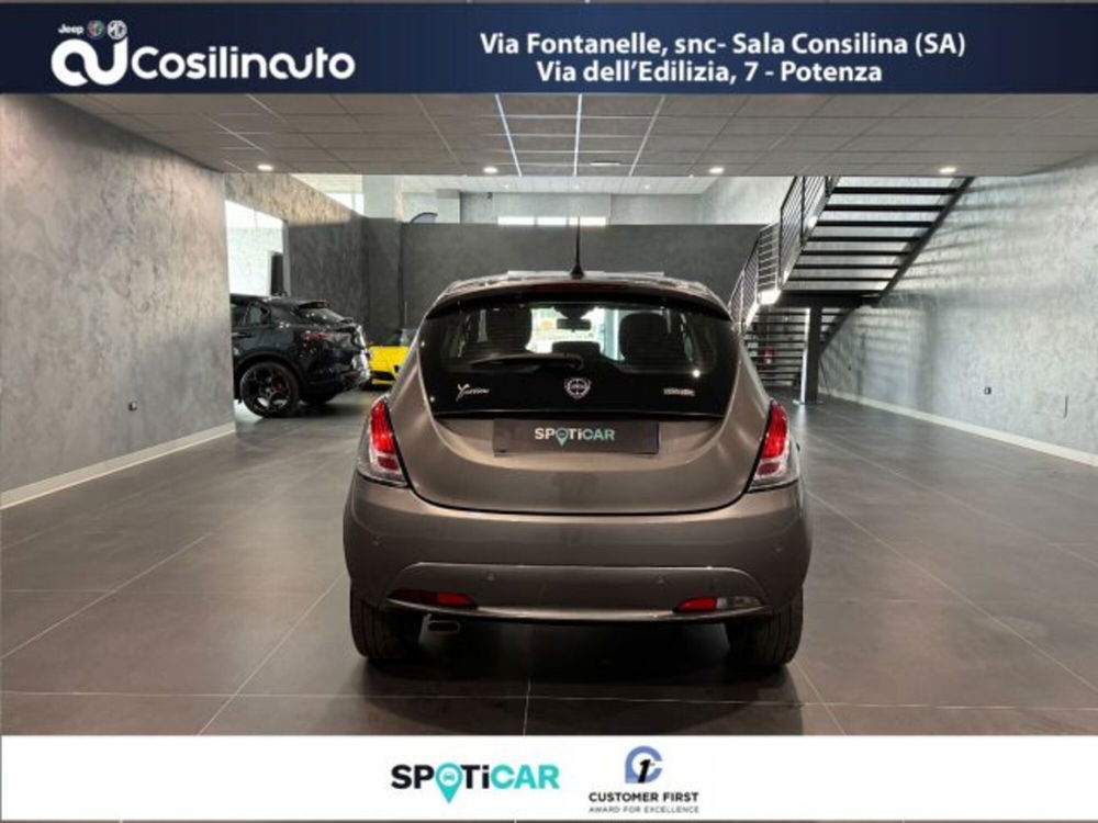 Lancia Ypsilon usata a Salerno (6)