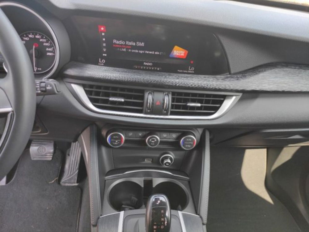 Alfa Romeo Stelvio usata a Frosinone (12)