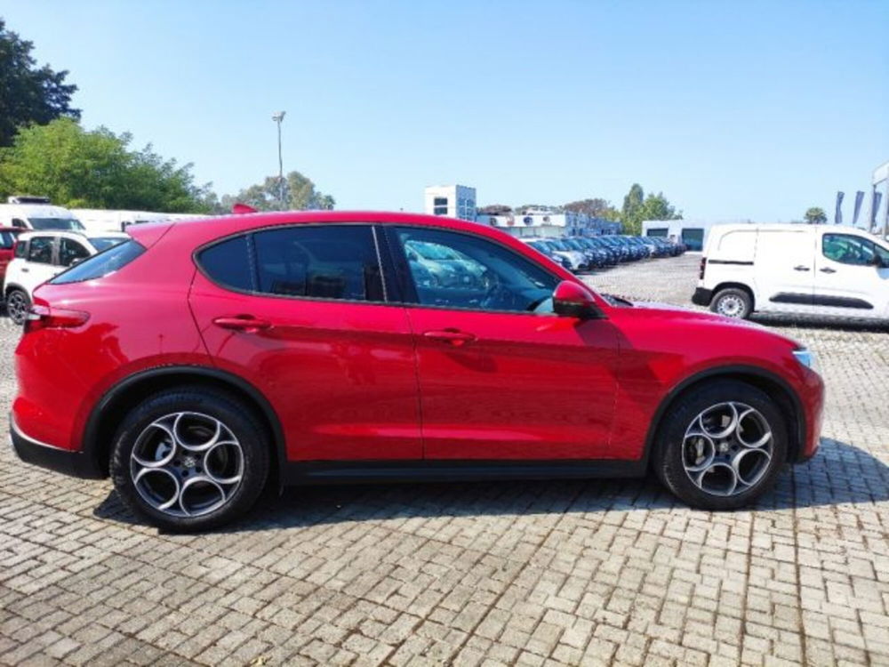 Alfa Romeo Stelvio usata a Frosinone (6)