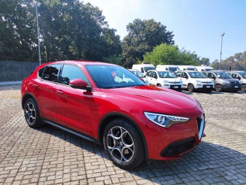 Alfa Romeo Stelvio usata a Frosinone (7)